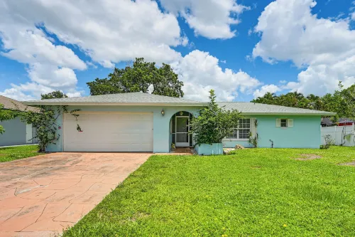 Lanai, Pool Access! Naples Studio Near Beach - Condos