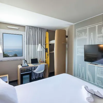 Ibis Porto Gaia Hotels near Lordelo do Ouro e Massarelos