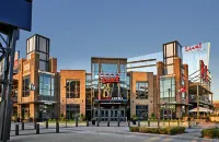 Live! by Loews - Arlington, TX - parking