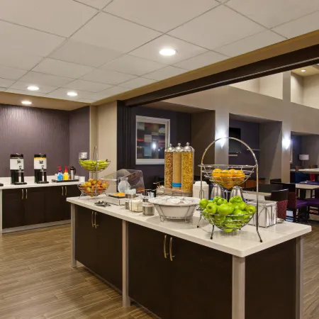 Hampton Inn & Suites Merced