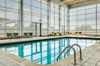 Sheraton Overland Park Hotel at the Convention Center - Pools