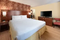 Courtyard Dallas Plano in Legacy Park - Balkoner
