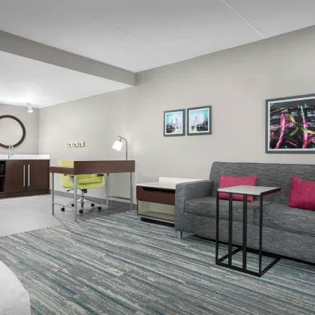 Hampton Inn & Suites ATL-Six Flags