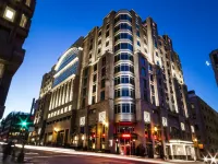 Hôtel Palace Royal Hotels near لو كابيتول
