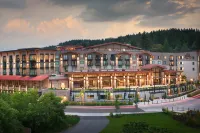 The SOMM Hotel & Spa, Autograph Collection - Mountain view