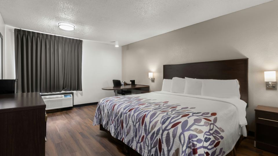 Red Roof Inn & Suites Savannah Airport