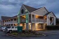 HomeTowne Studios by Red Roof Spartanburg - Asheville Highway - สัตว์เลี้ยง