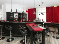 Dormero Hotel Hannover-Langenhagen Airport Отели рядом с достопримечательностью «Ботанический сад «Берггартен»»