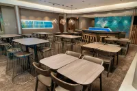 紐瓦克弗裏蒙特SpringHill Suites酒店 - 停車場