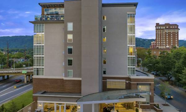 DoubleTree by Hilton Asheville Downtown