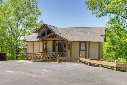 Osage Beach Vacation Rental w/ Deck & Grill - 3-Star