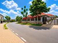 Secure 4BR Home Near City Center - 1 étoile