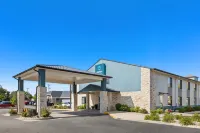 Clarion Pointe Racine - Mount Pleasant - Wifi