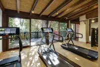 Asia Gardens Hotel & Thai Spa, a Royal Hideaway Hotel - Gym