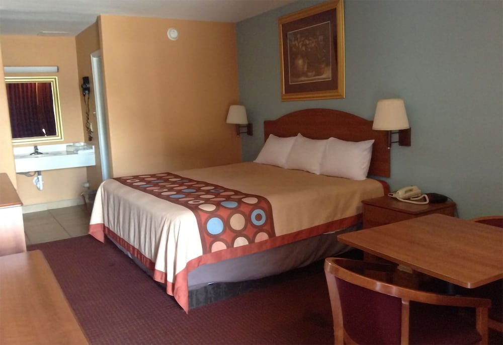 Sky-Palace Inn & Suites Laredo