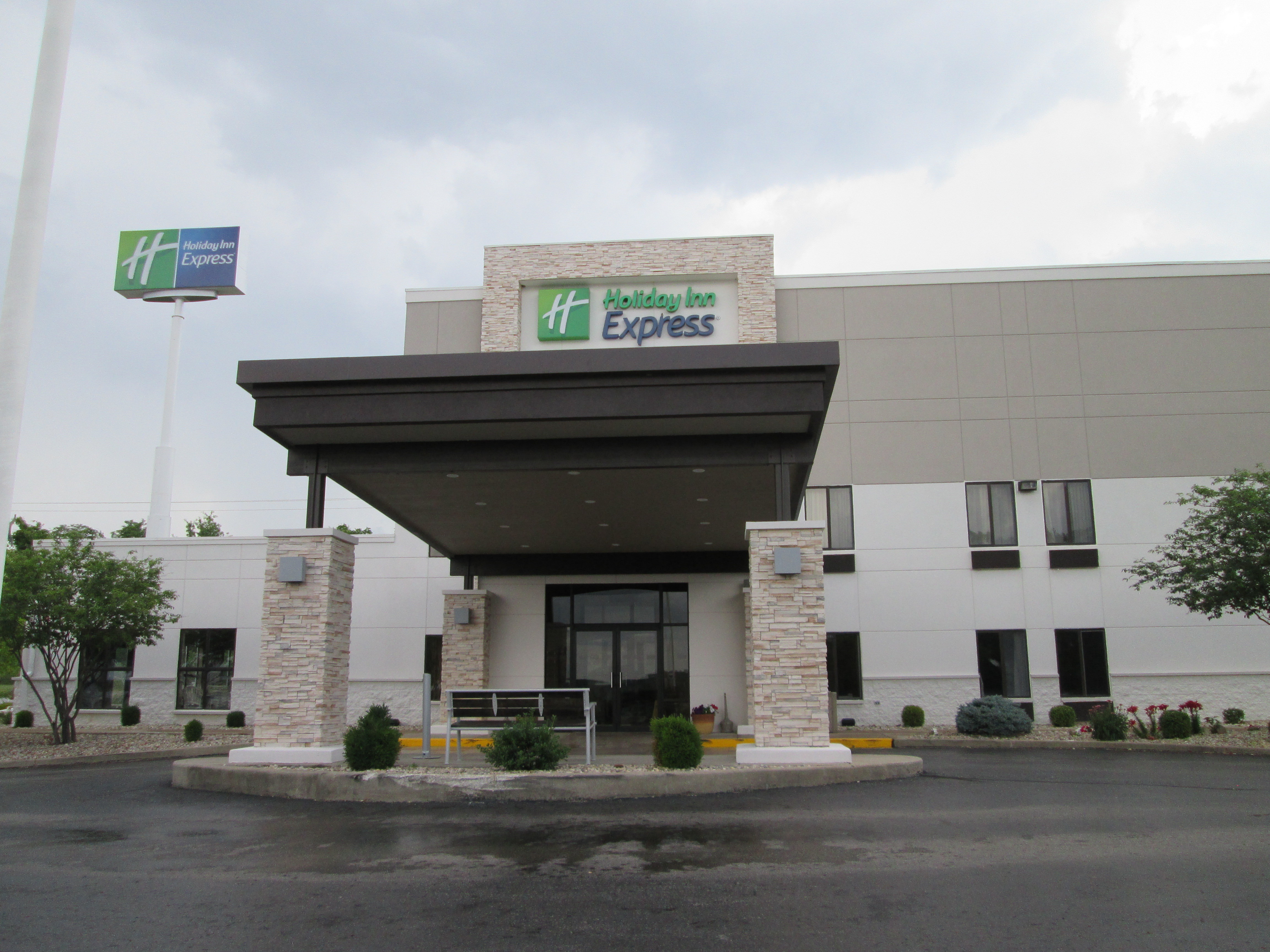 Holiday Inn Express Cloverdale - Greencastle, an Ihg Hotel