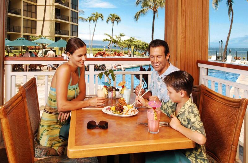 Outrigger Reef Waikiki Beach Resort (Nikko Alliance Hotels)