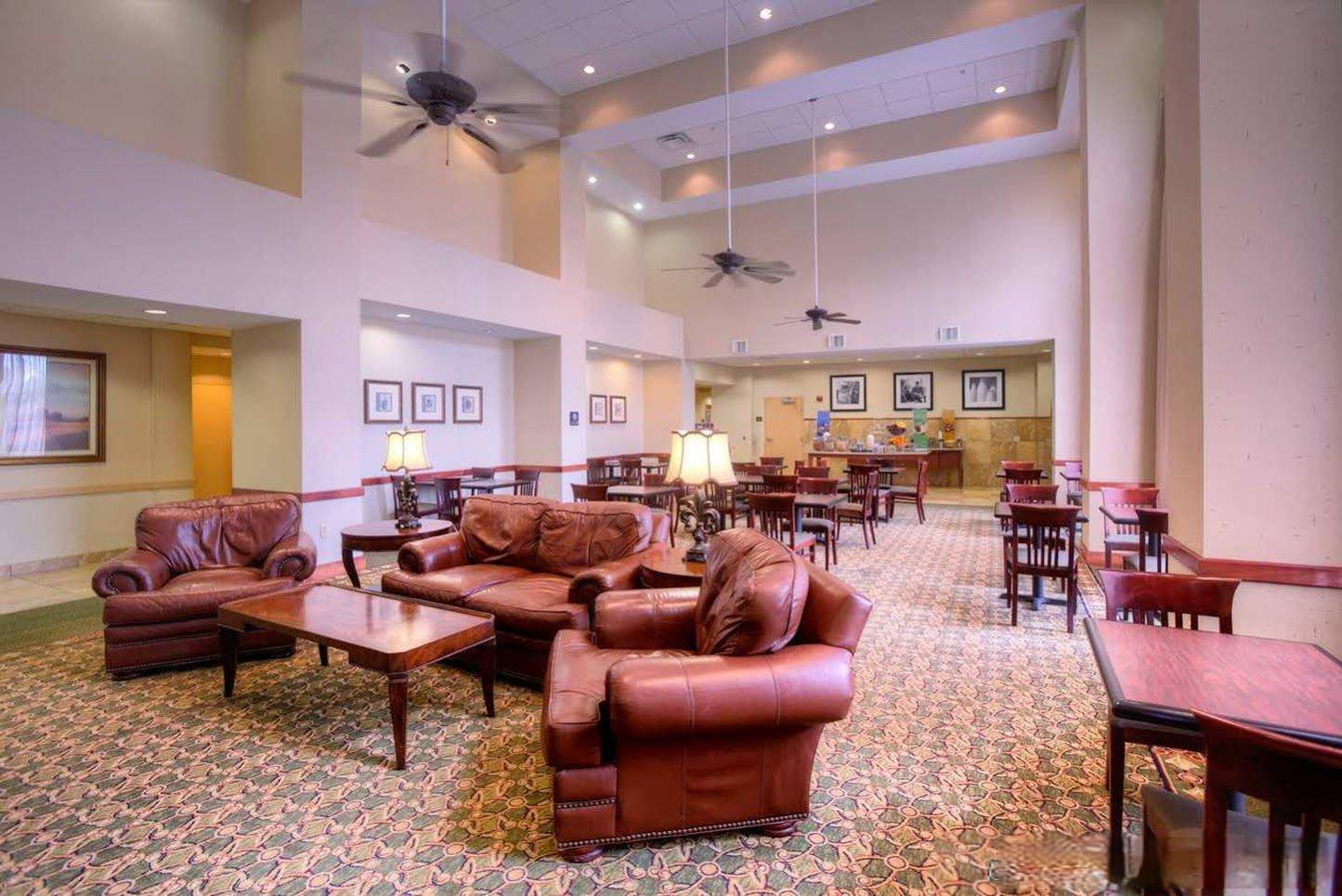 Hampton Inn & Suites Houston Rosenberg