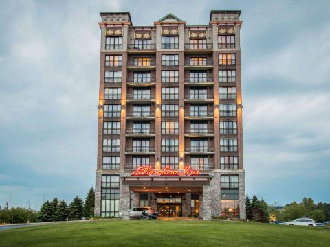 Shoreline Inn & Conference Center, Ascend Hotel Collection