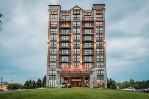 Shoreline Inn & Conference Center, Ascend Hotel Collection