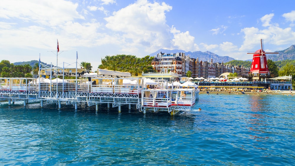 Orange County Kemer - Adult Only