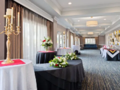 Holiday Inn VALDOSTA CONFERENCE CENTER by IHG Hotels in Lowndes County