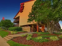 Red Roof Inn Johnson City Hotels near Mooney＇s Pharmacy