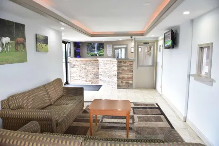 Knights Inn Merrillville Отели в г. Краун Пойнт