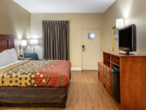 エコノ ロッジ コーディール コーディールのホテル