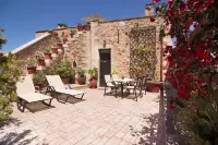 75 m² One Bedroom Maisonette with Roof Access and Panoramic View.