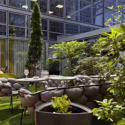 Hotel Mercure Paris La Défense Grande Arche Hotel Exterior