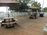 Surf Beach Treasure Island Resort - Parkplatz