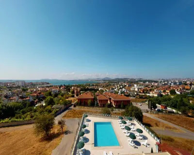 Double Royal Hotel