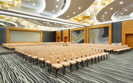 Radisson Collection Paradise Resort and Spa (Рэдиссон коллекшн Парадиз) Отели рядом с достопримечательностью «Имеретинский пляж»