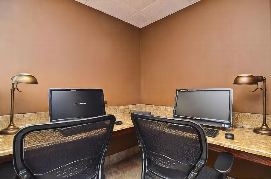 Best Western Plus Arbour Inn and Suites
