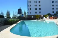 Pacific Resort Broadbeach - Beach