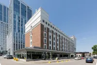 Nesterov Plaza Hotel فنادق في 