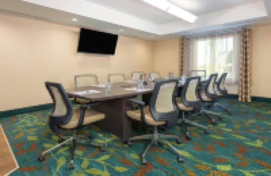 Candlewood Suites Columbia Hwy 63 & I-70 by IHG