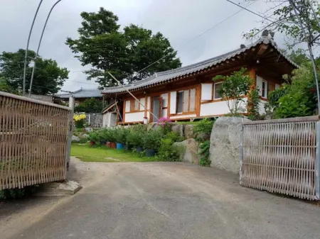 Damyang Ongdalsaem Pension Отели рядом с достопримечательностью «Sigyeongjeong Pavilion»
