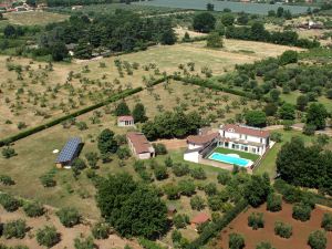 Villa Bright and Quiet 45 'from the Center of Rome, Private Pool Exclusively