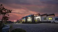Taean (Anmyeondo) Sun House Pension Hotel dekat Kkotji Beach