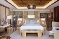 L Escale Resort Marina & Spa Hotels in Cerf Island