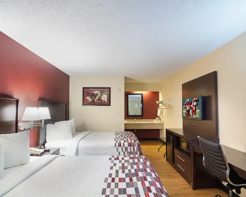 Red Roof Inn Cincinnati East - Beechmont Hotels in Clermont County