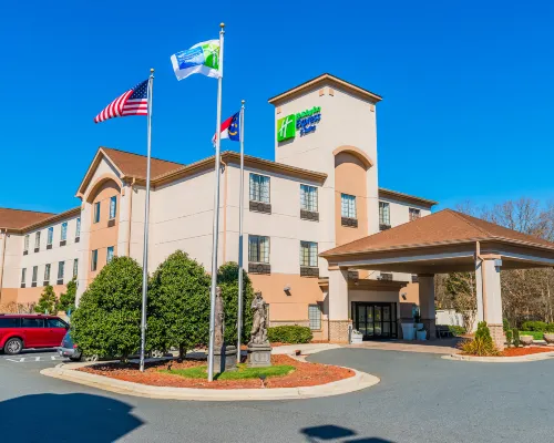 Holiday Inn Express & Suites ALBEMARLE by IHG Hotels in Stanly County