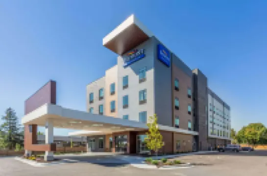 Baymont Inn & Suites by Wyndham Madison