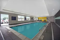 Tru by Hilton Monroe MI - Pools