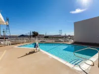 Motel 6 Fort Worth, TX - Stockyards โรงแรมใกล้Fort Worth Herd Longhorn Cattle Drive