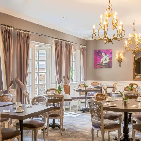 Best Western Plus Hotel Villa D'est Отели рядом с достопримечательностью «Европейский суд по правам человека»