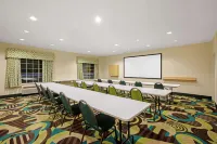 La Quinta Inn & Suites by Wyndham Grand Forks