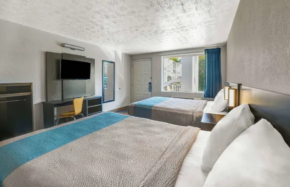 肯塔基列剋星敦- 東 75 號州際公路 6號汽車旅館